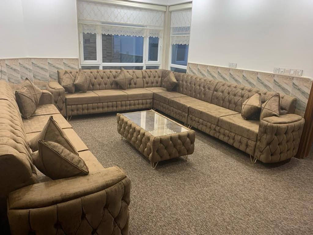 معرض ومعمل  دوو برا
 
🔴ديوان حرف L
8متر ونص🛋🛋🛋

🎊🔵اربعة كوشات هديه🎁 مع كل ديوان🛋

كما عودناكم احدث واجمل الفصالات 💯خشب واسفنج درجه ✅اولى وقماش تركي درجه اولى✅ والوان وفصالات حسب طلب الزبون  وباسعار مناسبه

📍العنوان /دهوك دوميز شارع المعسكر  مقابل سايدين ألتراي 
📌دهوك 
📌☎️رقم الهاتف

     ***********
