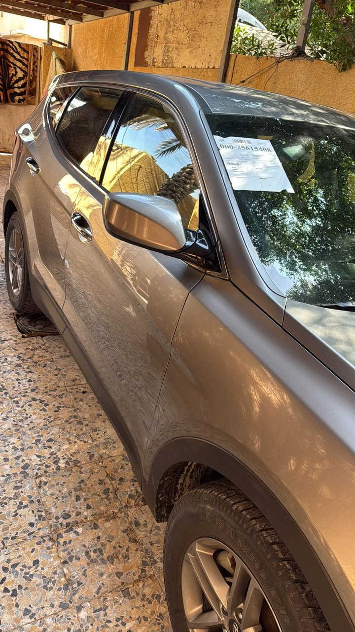 سلام عليكم سنتافيه مديل 18 وارد امريكي بيها جاملق وحافت البنيد ماشيه ٦٠ الف رقم بصره بسمي شراي يتصل ١٦٣ وبيها مجال للشراي مكاني البصره الهارثه *********** البصرة, العراق
