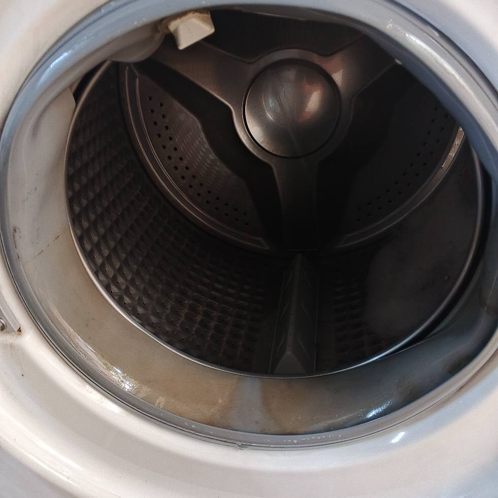 غساله فول اتوماتيك نوع سامسونج نضيفه وعشغل وضمان بيهه السعر 120العنوان كربلاء الهاتف *********** كربلاء, العراق
