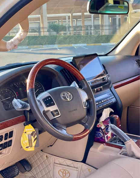 سلام عليكم 
لاندكروزر 2012 GXR 
شركة بريم الاصلي 💯
انظف لاندكروزر موديل 2012 
ماشية 300 الف 
 (فول مواصفات) 
6 سلندر 
ايد واحد من سنة 2012 حقيقي 💯
بمعنى الكلمة سيارة نظيف جدا ❄️❄️
كفالة مكفوله عامه من الدعامية لداعميه 
گير و محرك كهربائيات مامفتوح (كبس)
8 ايرباكات، ثلاجه، سلايد، شغال، كشن 3 دكم، حساسات خلف و امامي، تحديد سرعة، بعد هوايه مواصفات 
فحص هزه رقم سنوي كلشي جديد بس أحوّل باسمك
سعر 350 ورقه 
‎عنوان محافظة دهوك
‎للتواصل 
***********
***********
خط و واتساب متوفر ✅ دهوك
