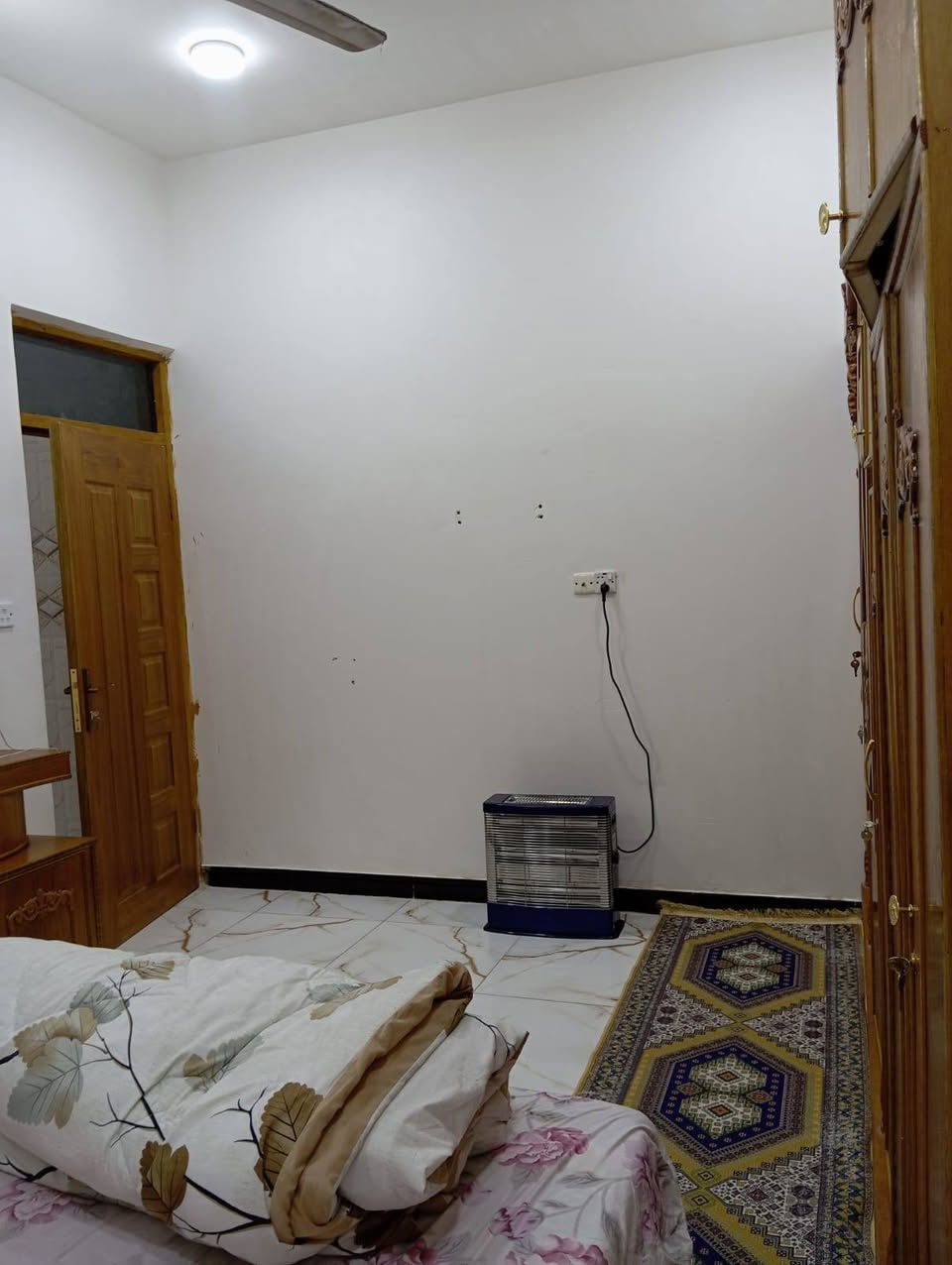 🏠 دار سكن للبيع ١٠٠ متر🏠 طابو زراعي سند 25 تحويل بسم المشتري  مباشر ♦️♦️♦️
مجمع المصطفى قرب دور النسيج نهاية شارع القوس🌿♦️💚
يتكون من استقبال صاله مطبخ غرفه نوم حمام داخلي وخارجي بناء حديث طابوك الاساس والصطح  صب كونكريت 🏠🌿🏠♦️
ارضيه بورسلاين كله سيراميك درجه اولئ كامل من كلشي  الشارع تبليط وإنارة ليلية بيت كلش حلو نظيف بناء درجه 🌿 اولى السعر ب٤٦  وبي مجال اي استفسار خاص او واتساب 📞
‏‪***********
