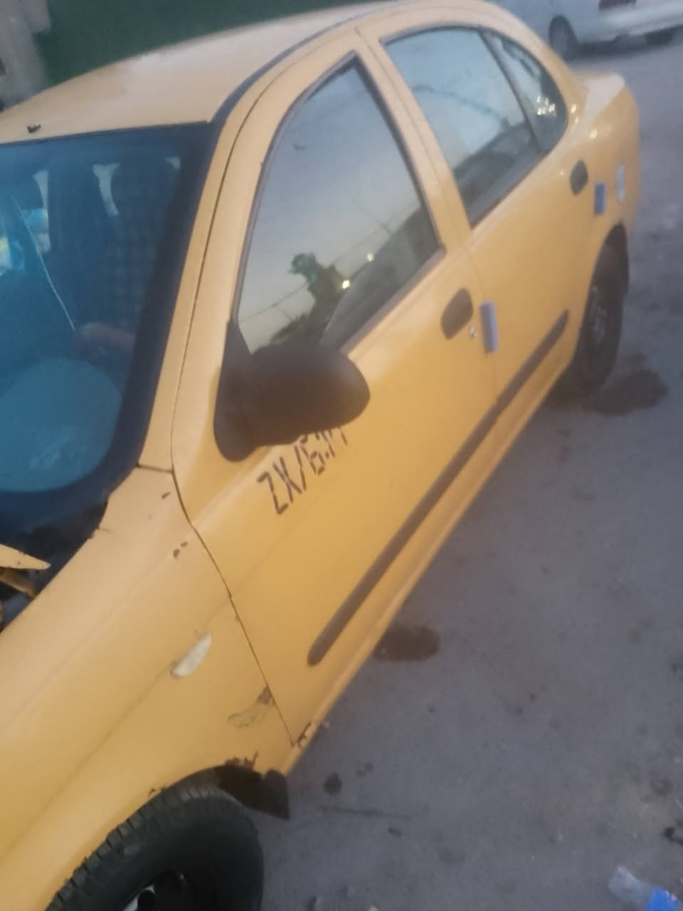 السلام عليكم سياره للبيع 2015 رقم بغداد السعر 34-/***********
