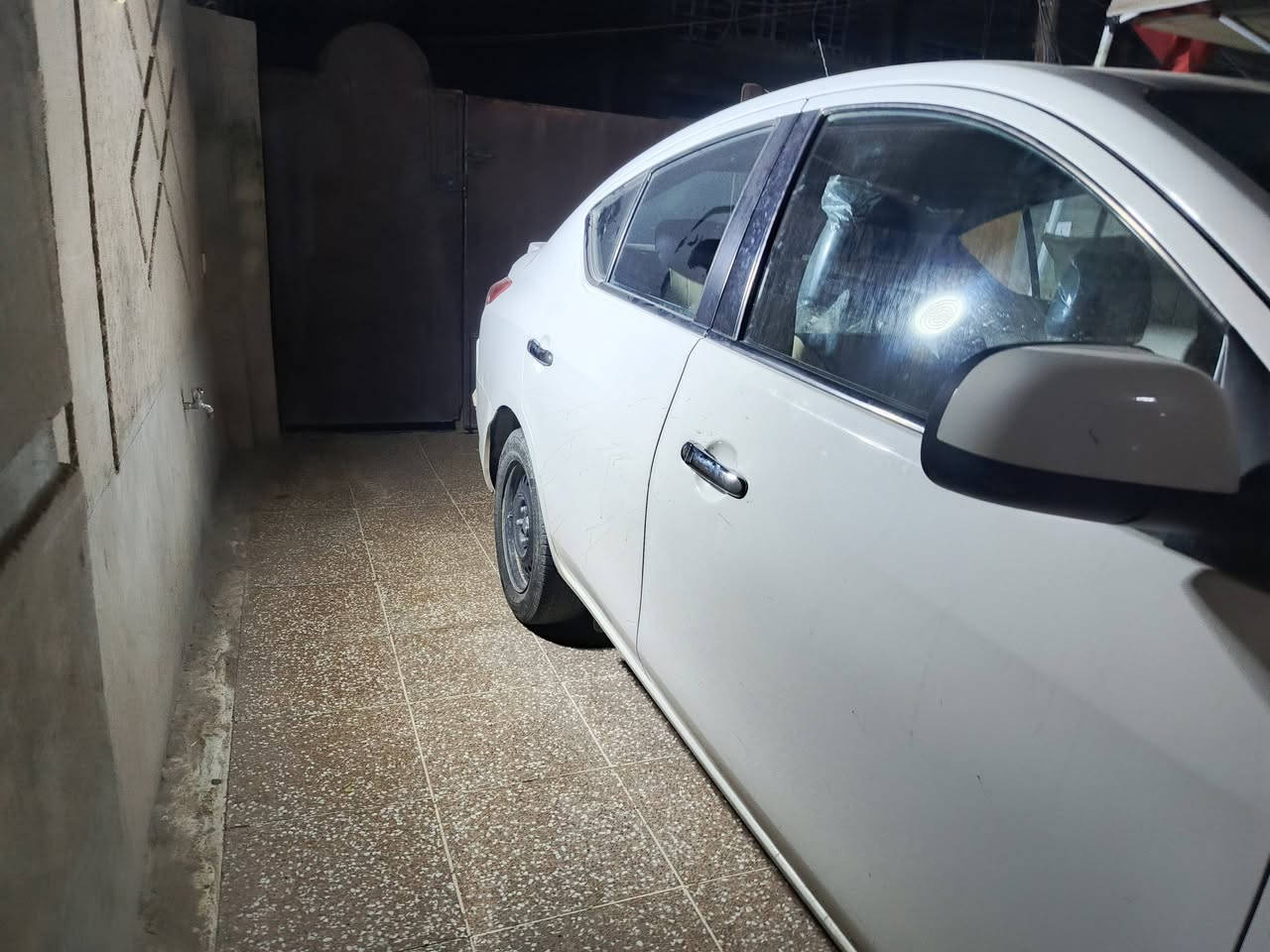 للبيع نيسان صني هندي موديل ٢٢ رقم السليمانيه بسمي داخل بيجي سنويه جديده وارقام وهزه كله جديد طخم تاير حداديه كير محرك كله شرط الفحص السعر ١٠٩ الاتصال *********** وعندي موديل ٢٠ رقم اربيل هم بسمي السعر ٩٥ التواجد بغداد الامين
