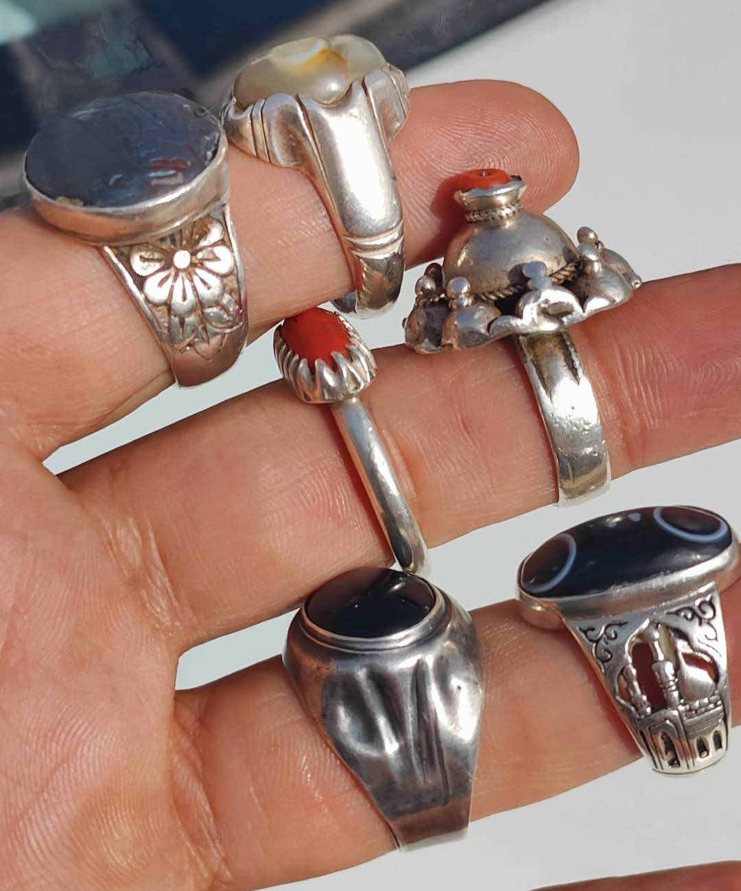 تخفيضات 
اي خاتم سعرة ٥٠ الف السعر نهائي ***********--___--___--___***********
