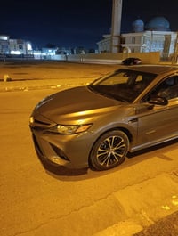 كامري 2018 أمريكي للبيع ! فول ماعده تنته  بصمه كشانه كهربائيه وجلد راد...