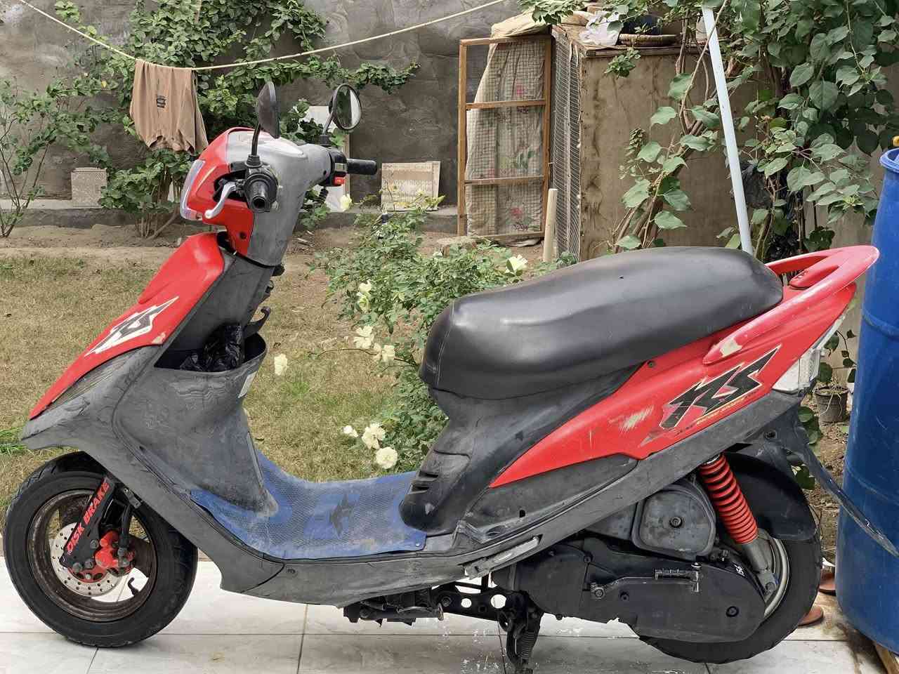 عدله بلاديه كارتون دراجه مانقصه برغي كفاله عامه مكاني حله سعر ٩٠٠ وبيه مجال حك جيه***********
