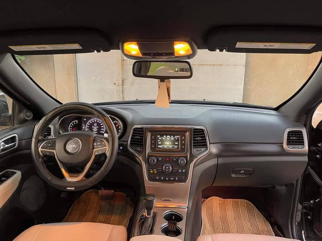 السلام عليكم ورحمة الله وبركاته
جيب لاريدو لمتد 2016
بسمي 
ماشيه 131ml
سياره جاهزه من كلشي بدون دواخل 
السونار مرفق بالمنشور
عارضها190$وبيها مجال
مكاني بابل 
***********
