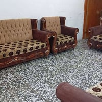 ١٠مقاعد • نضيف • مشخاب