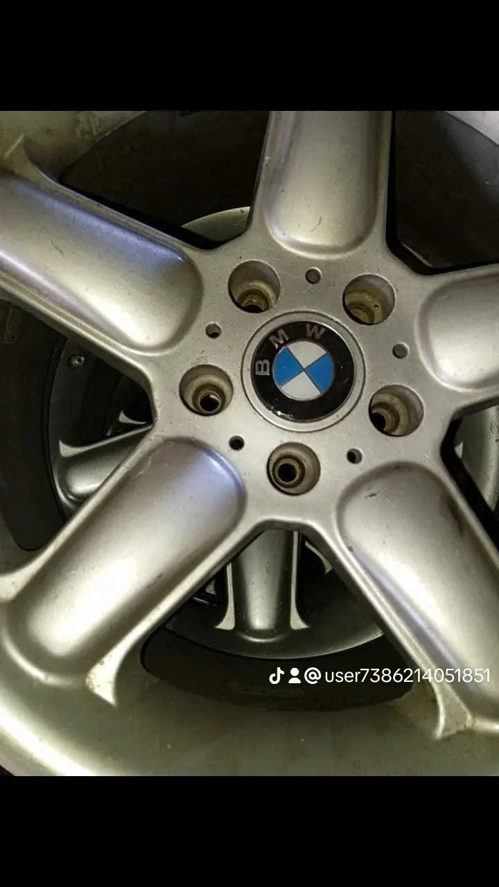 متوفر غراض BMW  جميع الأحجام محلات أبو حيدر التميمي بصره الزبير شارع الشعبيه الجديد قرب سنتر در الجنوب


**إذا كنت صاحب هذا الإعلان وتريد حذفه لأي سبب، رجاءا أرسل رسالة إلى الدعم الفني**