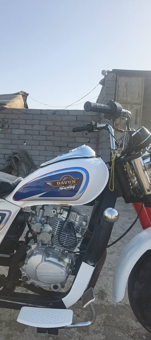 ستوته للبيع اوراق مديل 2014 نضافه 95 بالميه كامله من كلشي مكينه مامجيوسه للتواصل ***********
