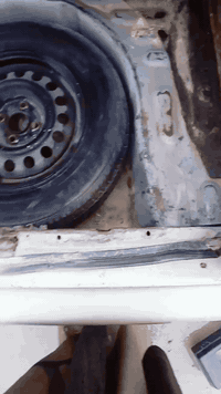 كورلا ٩٤للبيع اومراوس محرك كير شرط تبريد شغال ضرر طخه خفيفه بالصندوق جوم كهربائي تايرات جديده شرط تحويل اووكاله السعر ٤٧وبيها مجال كركوك ***********
