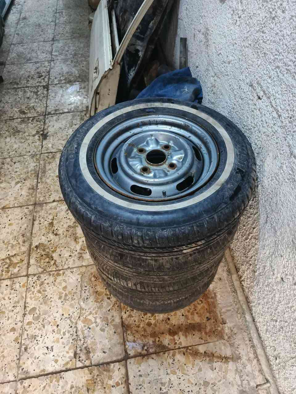 ادوات كرونا جديد ومستعمل اي شي تحتاج اتصل *********** عنوان المحل شارع النضال مقابل محطة وقود البتاوين احمد ياباني
