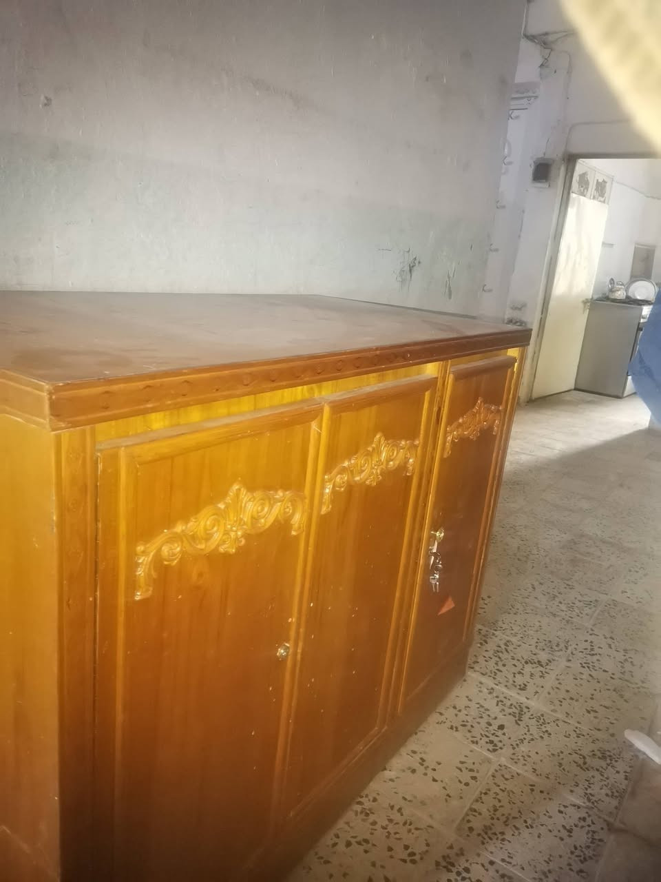 ميز مال بلازمه30
بوفيه 50
نضيفهات وجدد
***********
مكان بعقوبه المفرك
