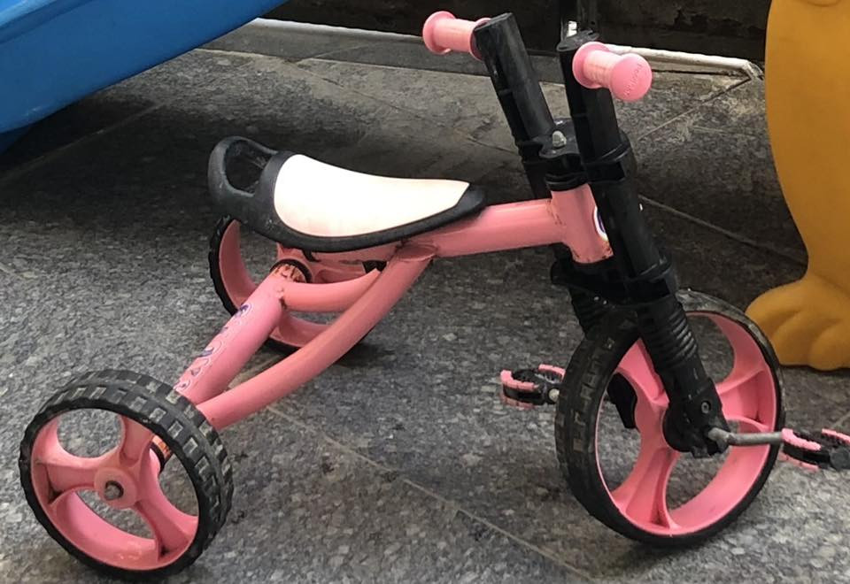 السلام عليكم بايسكل نظيف مستعمل قليل السعر 25 الف بغداد المنصور للاتصال ***********
