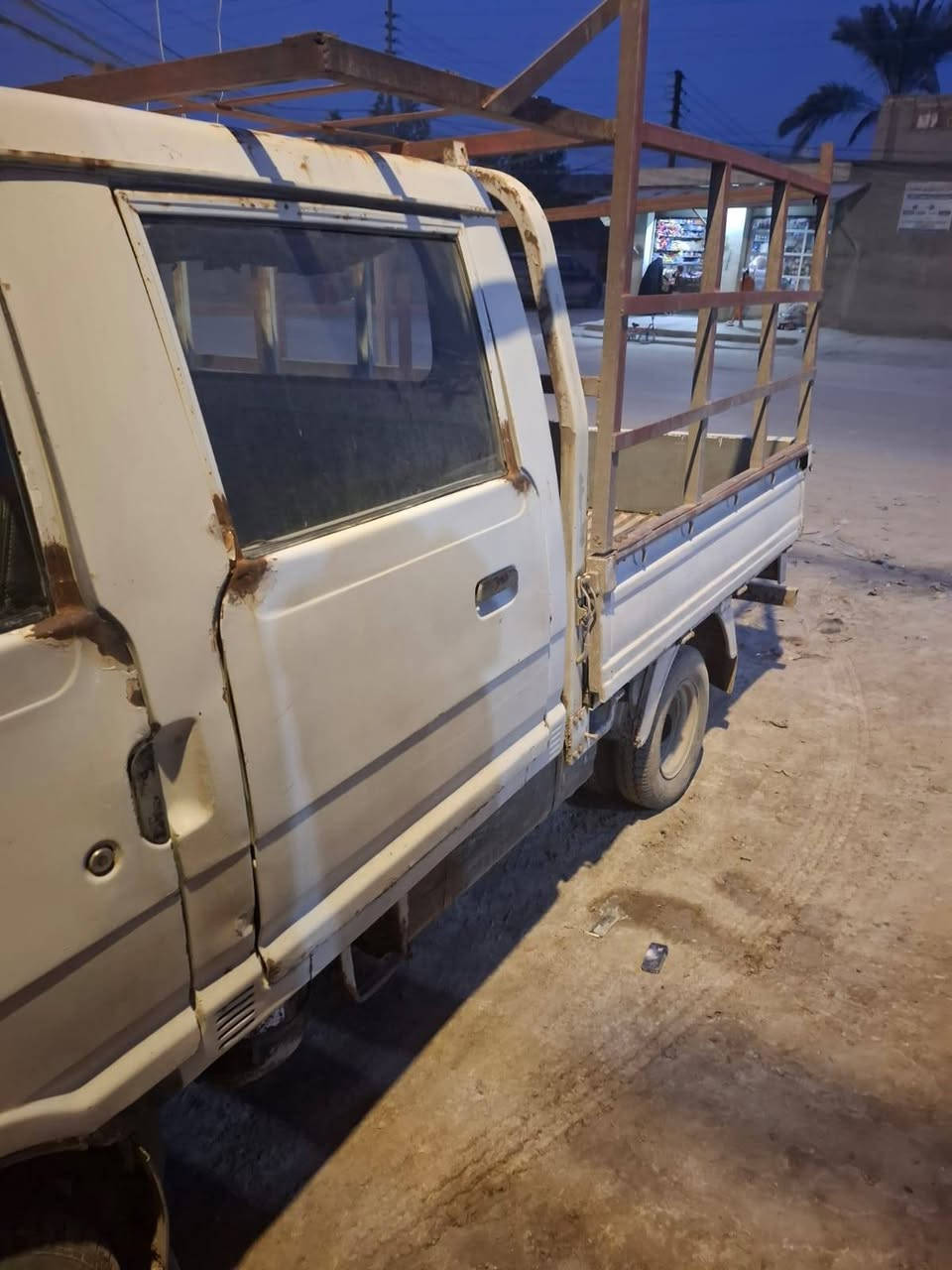 سلام عليكم كيه بنكو دبل قماره موديل ٩٤ سنويه جديده ورقم انكليزي بابل سعرها ٥٥ ورقه موبايل رقم ***********
