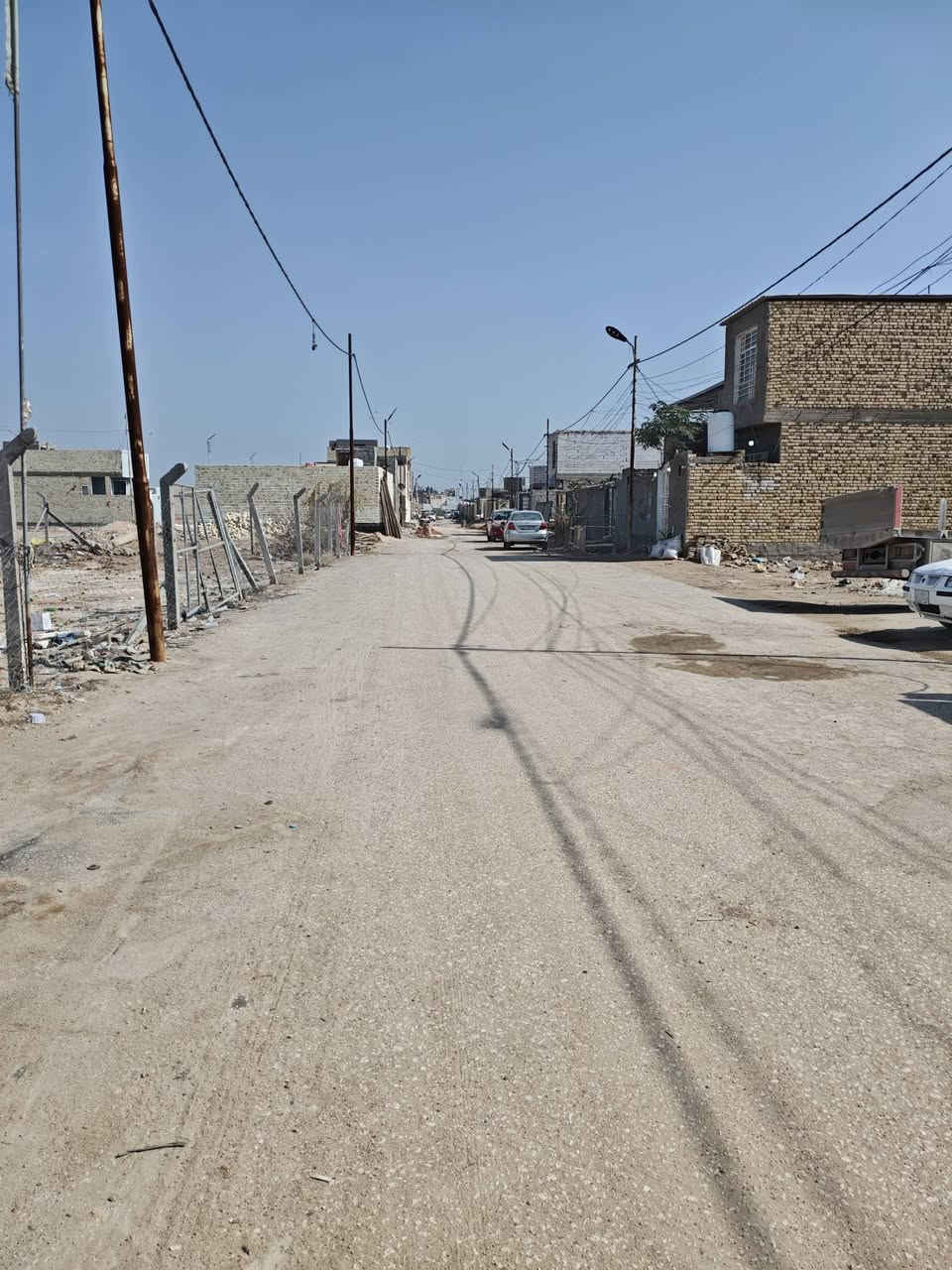 قطع 150 متر للبيع علوة الفحل شارع القاعة منطقة مرتبه ***********
