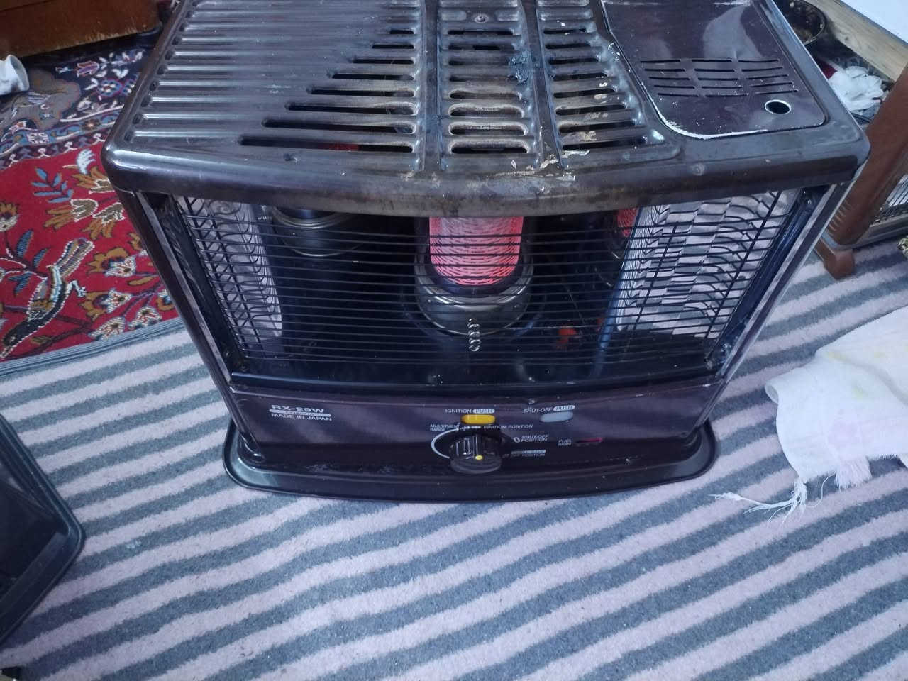 صوبه للبيع تيوتومي حجم 29 سعرها 55 مثل ما واضحه بل صوره كدام العين شاري اتصل ***********
***********
