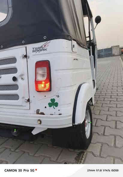 تكتك 20 شهر 11(لاصبغ ولا ضربه) بس دوس معمرات مكينه مكفولة رقم نكليزي مكاني بغداد حي البتول ***********
***********
