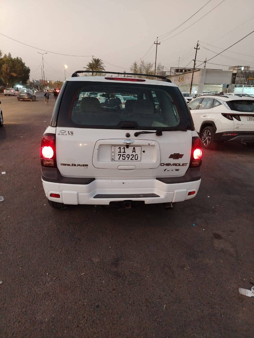 ياالله السلام عليكم
 بلايزر للبيع موديل ٢٠٠٧ LTZ رقم بغداد بأسمي تحويل ثاني يوم محرك ٨ سلندر ٥٣٠٠  تبريد منضومه جديده ثلج صدر جديد قبل سبوع شديته نفض خلفي امامي تايرات تخم حتا السبير نضيف   السياره مال جناي. محرك كير مكفولات.  السعر 115 وبيهه مجال بسيط مكاني بغداد  الاتصال ع الرقم )(***********) بي واتساب اتصل وتدلل
