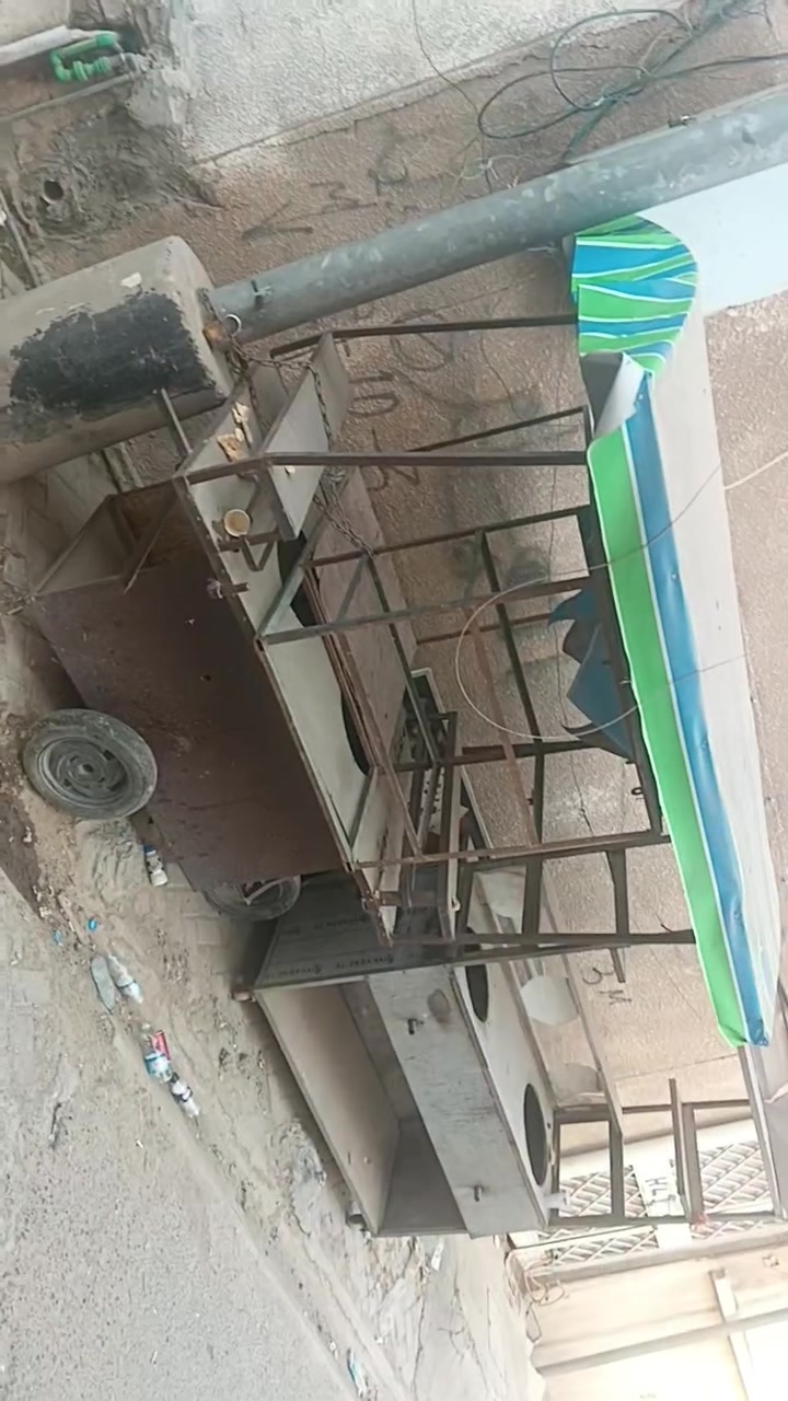للبيع عربانه لبلبي وباكله وعربانه الثانه كلشي اصير
***********
