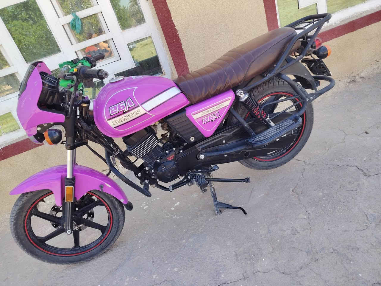 دايون للبيع موديل 23 اوراق سكنر***********
