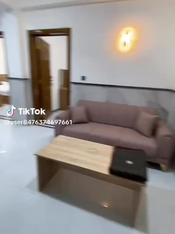 شقق موثثه من كلشي وكلش مرتبات بشارع الشهداء قريب كلش الامام الحسين خمسه دقايق التواصل على الرقم ***********
