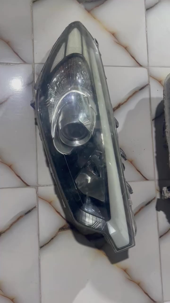 لايتات. سيراتو امامي مديل 16 استعمال نظيف سعر جوه سوك  الانتصال على رقم ***********    وياهن دبل سيراتو 16   ايسر كارتون ما مفتوح
