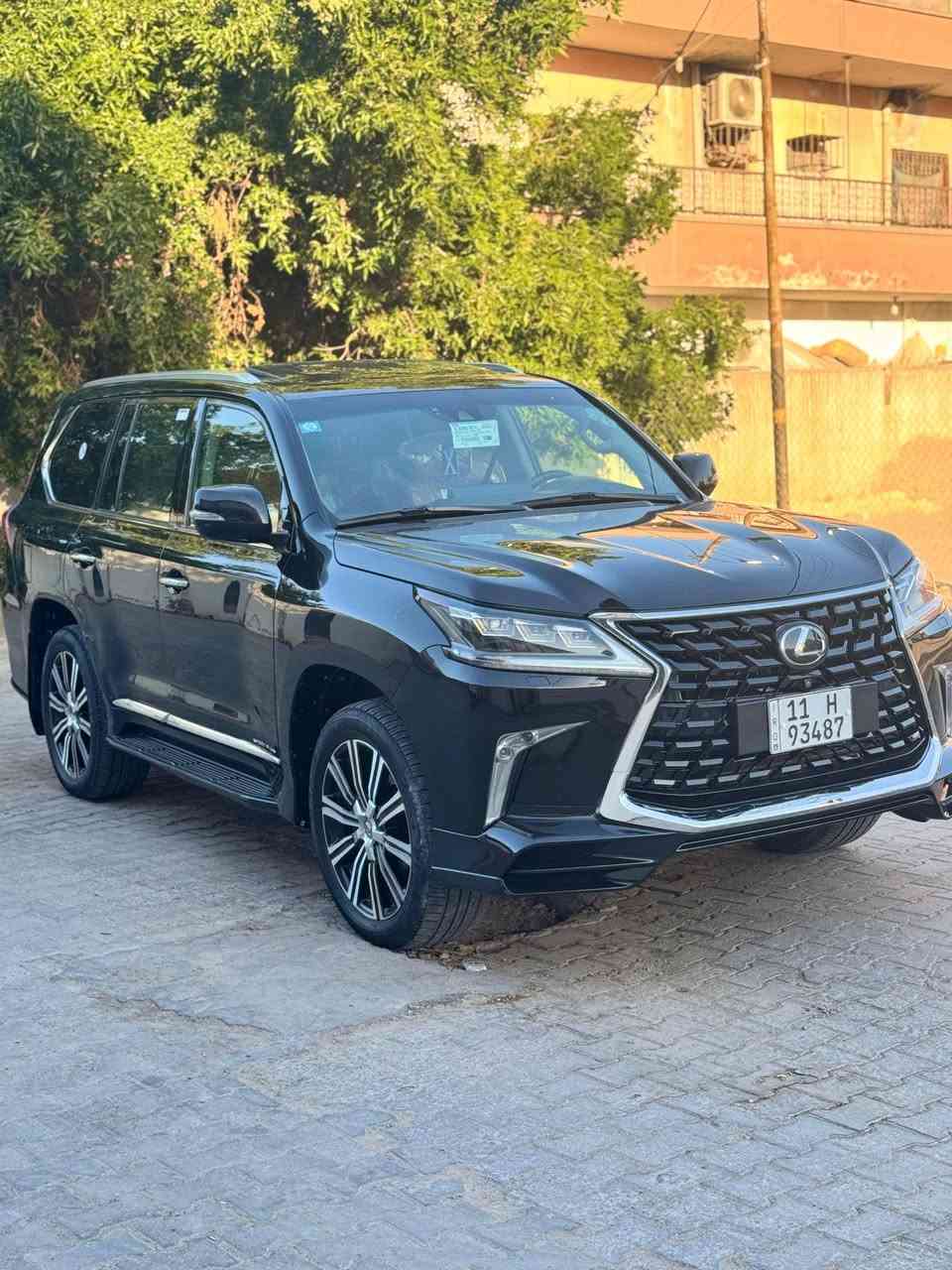 لكزز2016 بريمية داخل قرميدي
مكفولة من الضربة و الصبغ والتبديل 
سيارة باسمي رقم بغداد الجديد
السعر570ورقة وبيه مجال بسيطة
مكان السيارة بصرة الاتصال ***********
