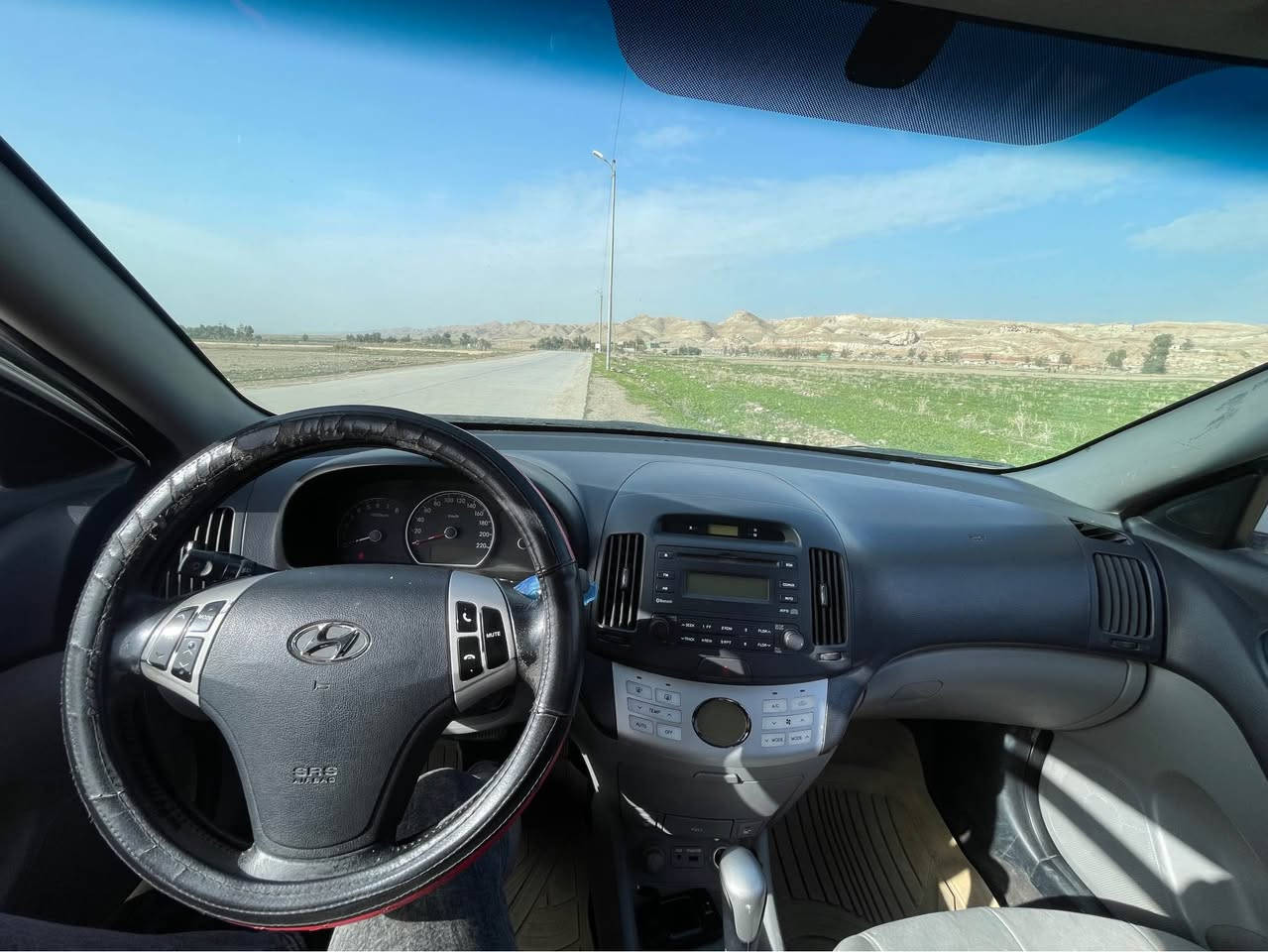 ئاڤانه تى مؤديل ٢٠٠٩ گيرو مةگينة بةشةره ت تةقةو ره قة بةشةره ت و تةبريد ساردو گةرمة بةشةره ت چوار تاى لوك لةژيريتى و كوشن ئيتره و تةبريد لةمسة و سؤكان ڤؤليؤمة و مسجلة بلوتوزه و سقفةى وه ك شووشة لاشةى وه ك شووشة و بيشةو دواى ليدراوى نية لوك لوك 
سعره ى ٤٢وه ره قة
*********** كيفري, ديالى
