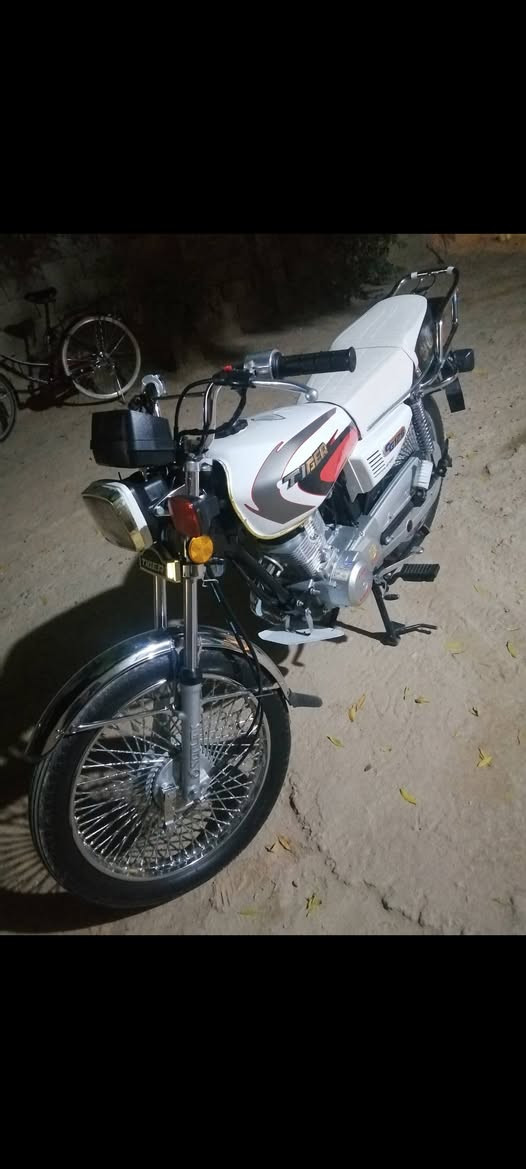 دراجة اربعة كير تايكر موديل 21 مكفوله للبيع اوراق اصولية الدراجة نضيفة مال جناي
اتصل وبيك خير وتدلل 
***********
