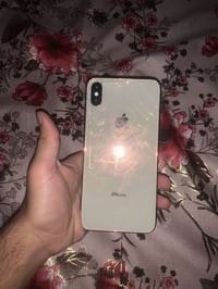 آيفون XS ماكس • ٢٥٦ • ظهر مفطر