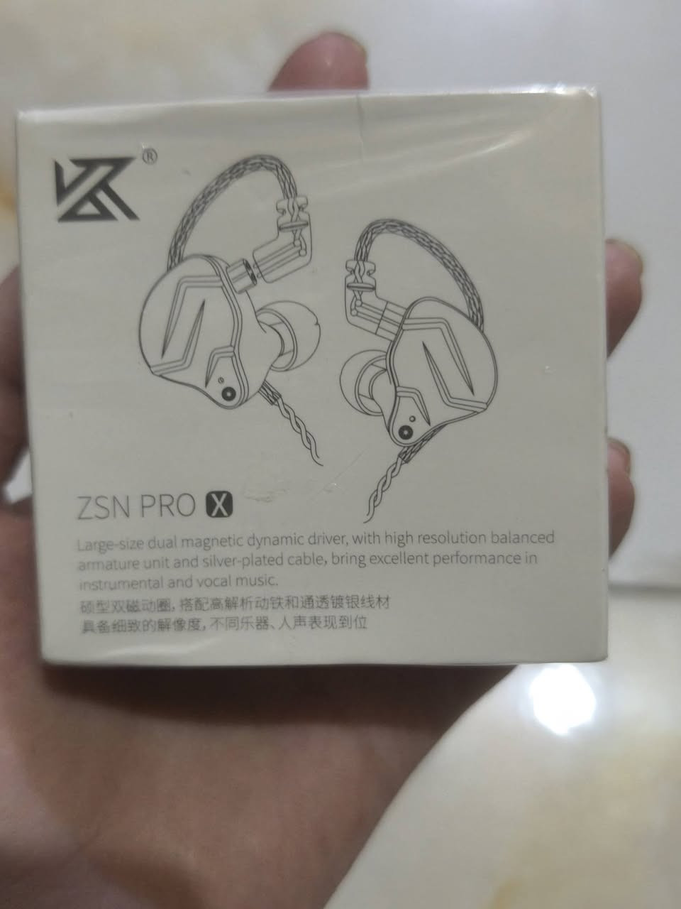متوفر

EDX PRO نسخة المايك السعر 8
ال ZSN pro X متوفر العادية 12 
ال EDX Liet السعر 8


**إذا كنت صاحب هذا الإعلان وتريد حذفه لأي سبب، رجاءا أرسل رسالة إلى الدعم الفني**