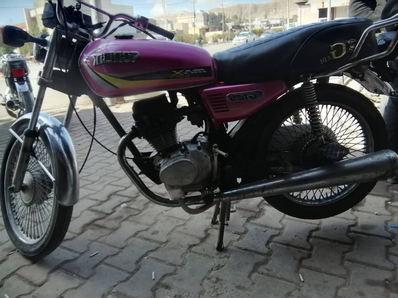 لبيع دراجات اوراق كامل
***********
