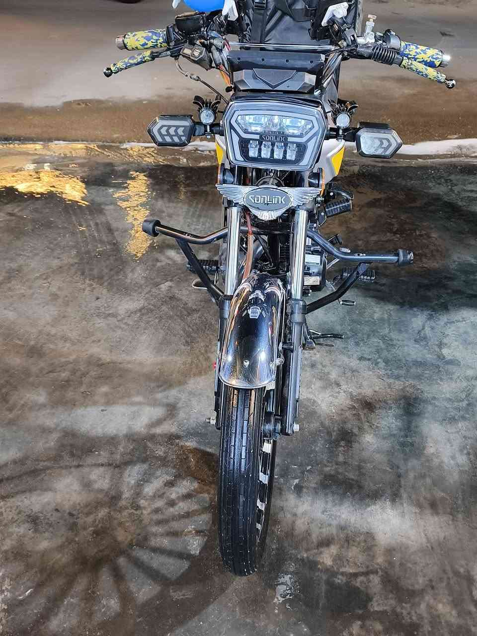 سلام عليكم دراجه ايراني مديل 25+مكينه ضاغطه وزنجيل 
مابيهه اي نقص اوراق المعرض كامله/مكاني بغداد الاعضميه
/رقمي(***********)السعر اتصل وتدلل
