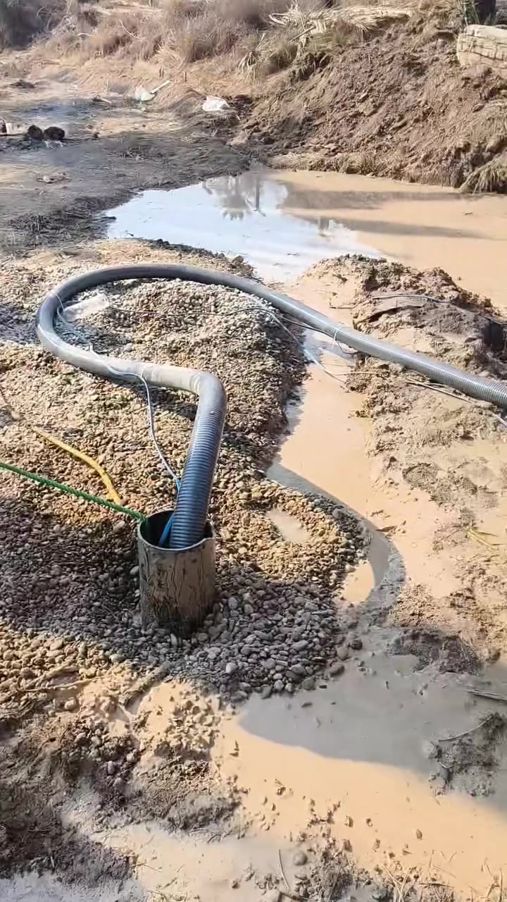 ***********
***********
لحفر الابار الارتوازيه
يعلن عن حفر الابار بكافة الاحجام
غسل وتنشيف الابار 
حفر الركائز
حفر النقاط 
حفر وفحص التربه
وعمل كافه المقاولات العامه
نعمل في كافه محافضات العراق
دقه في العمل وسرعه في الانجاز
