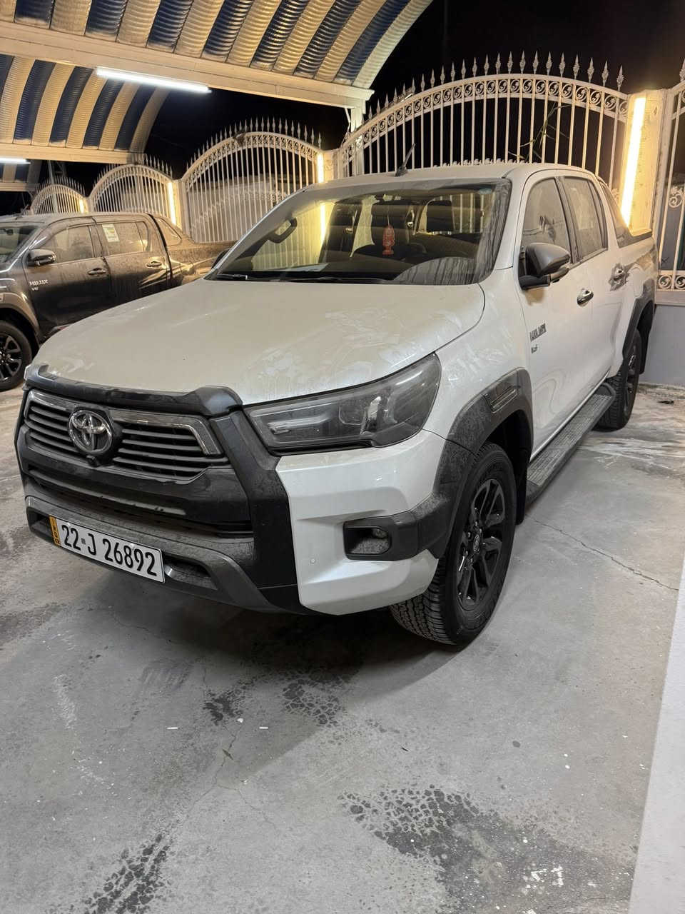 سلام عليكم هايلوكس ادفنجر 2025 ماشيه ١٩ الف كويتي فول مواصفات رقم اربيل كفاله عامه سيد نهرو السعر 445وبيه مجال بيع او مراوس مكان بابل مشروع المسيب *********** محيميد المعموري
