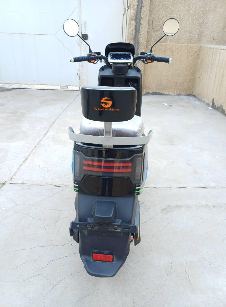 السلام عليكم .دراجة رانج جوهرة جديدة صار اسبوع من اخذتها محتاج فلوس ضروري واريد ابيعها وصل الشراء عندي وبيك خير ودلل هذا رقمي ***********
