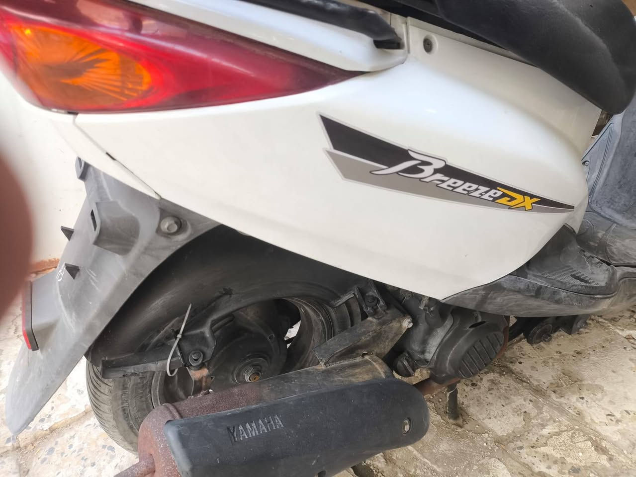 السلام عليكم بريز... يوماها للبيع السعر 800 وبيه مجال ما متواجد مازنجر اتصل ‏‏‪‏‪0 773 066 6463‬‏
