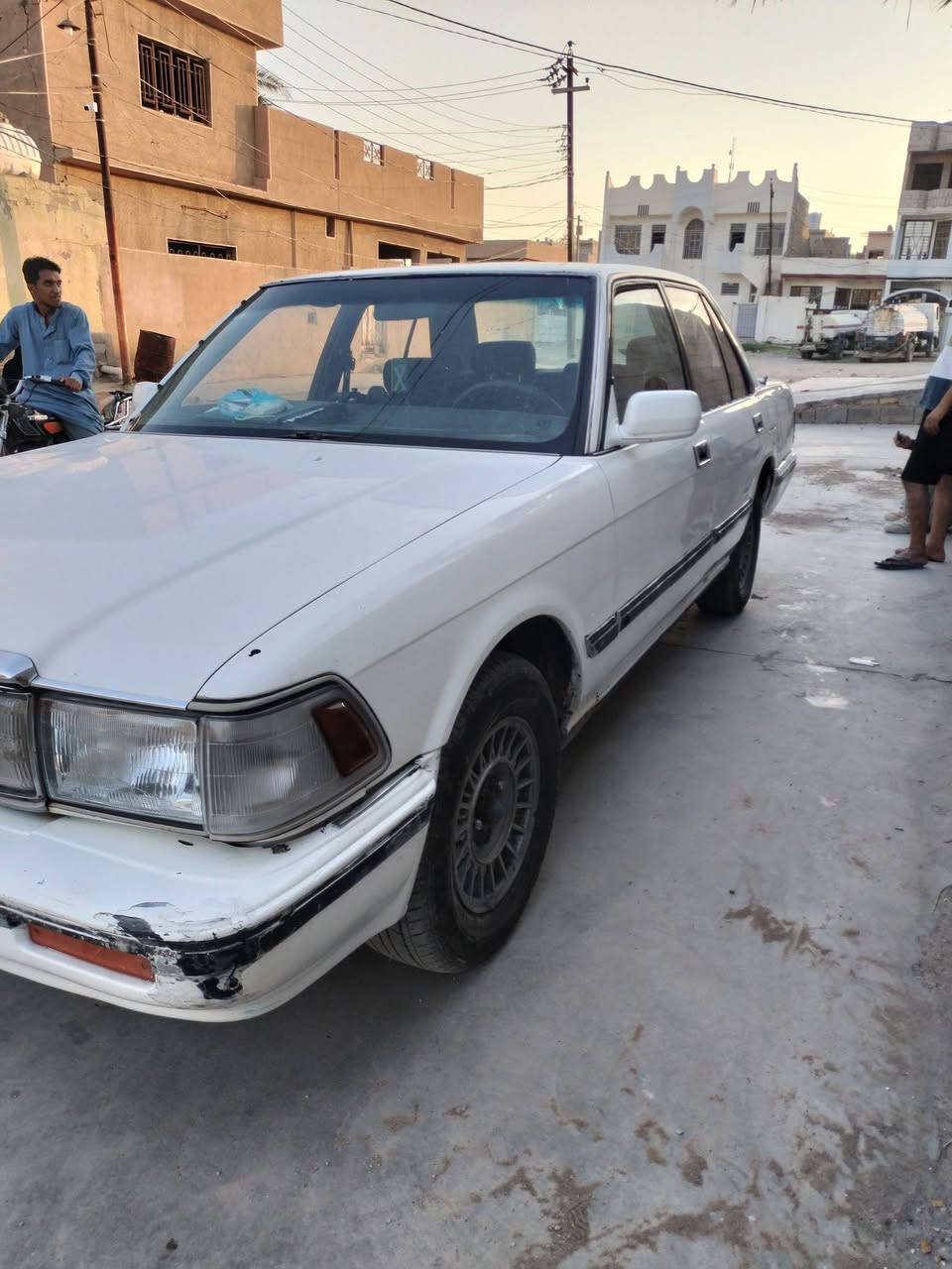سلام عليكم سوبر سيدان موديل 88 سياره بلاد كله تدفئه تبريد رقم بغداد نكليزي سياره بسمنه سعر 45 بيه مجال ***********

