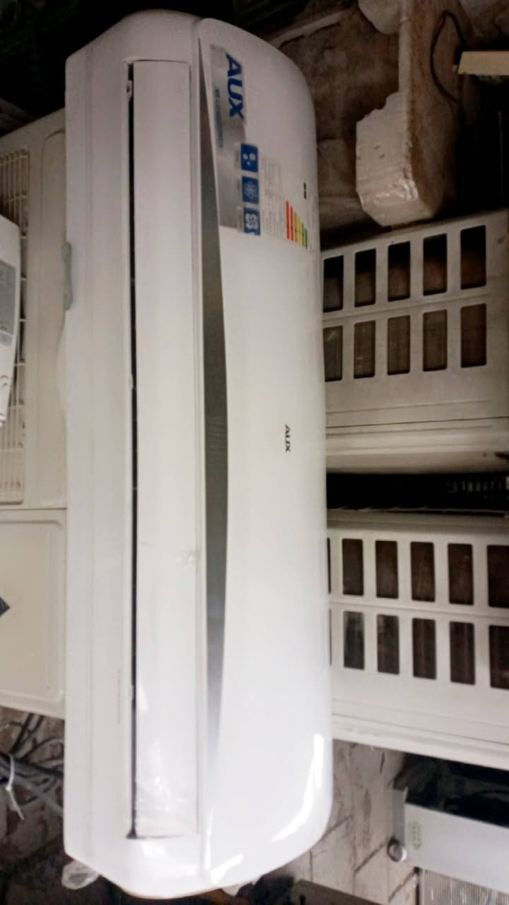 سبلت اوكس ٢ طن 
انفيرتر تحكم فان 
ابلادي 
سعره من الاخير ٤٢٥ وبي مجال 
***********
