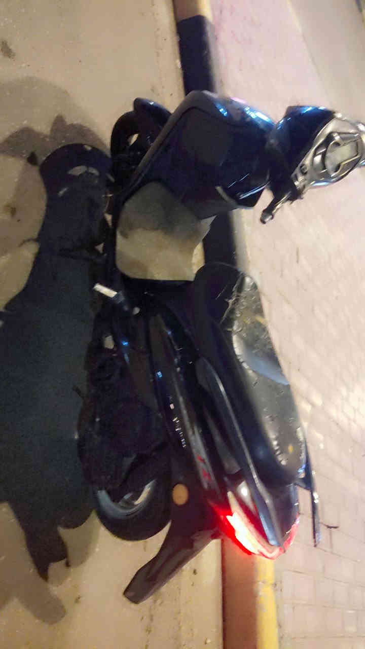 دراجه سكنس جديده 120
السعر 350
بيهه مجال 
تواصل ***********
مكاني الوفاء
