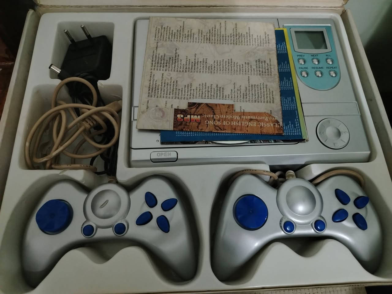 VCD-CD-MP3-player
فيديو سيدي ابو الاتاري
وياه قرص ألعاب ويداته

السعر : ٢٥ مع توصيل


**إذا كنت صاحب هذا الإعلان وتريد حذفه لأي سبب، رجاءا أرسل رسالة إلى الدعم الفني**