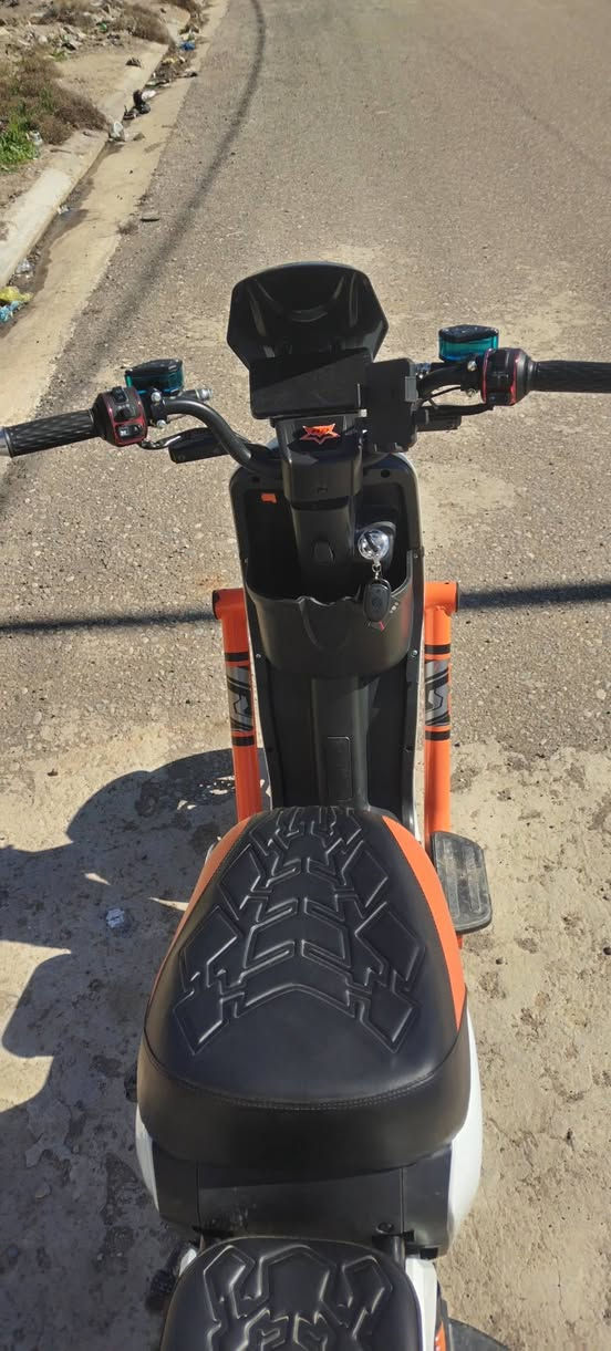 للبيع مكان موصل حي الحدباء جديد وكلو شغال سعر450 للستفسار ***********
