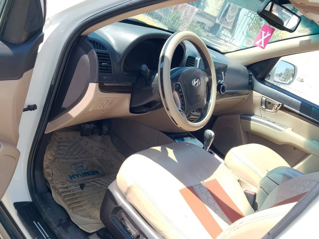 سلام عليكم سياره نوع سنتافي موديل 2011خليجي فول مواصفات واحد عله واحد فتحه شاشه كامره حساسات تحكم ستيرن جهتين خمسه ويل كب شاير مري تحكم مري مري شفط كشنات كهرباي جلد تدفاه تبريد مكفوله من ضربه او تبدي او صبغ او بارد كفاله كير مكينه حداديه تخم تاير تبريد 6ستندر 7راكب 3قطع تبريد العنوان كربلاء السعر 158بيه مجال رقم*********** الهاتف
