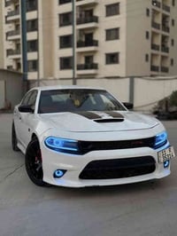 شباب  جارجر سكات باك للبيع  موديل 2022  اللون ابيض  مكينه V8 / 6400ccm...