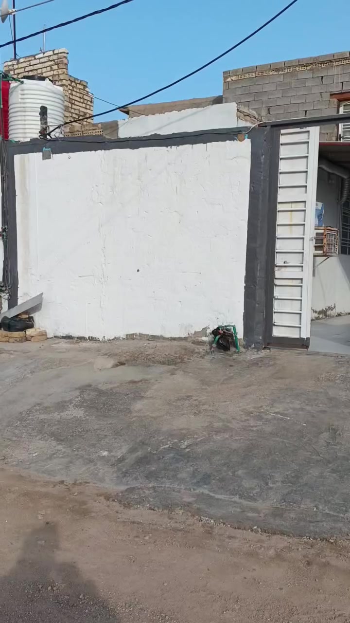 يا الله دار للبيع طابو زراعي سند 25 مساحته 140 متر اطوريج حي بغداد لبيت جاهز امرتب سعره امناسب كلش 22 مليون ***********
***********
