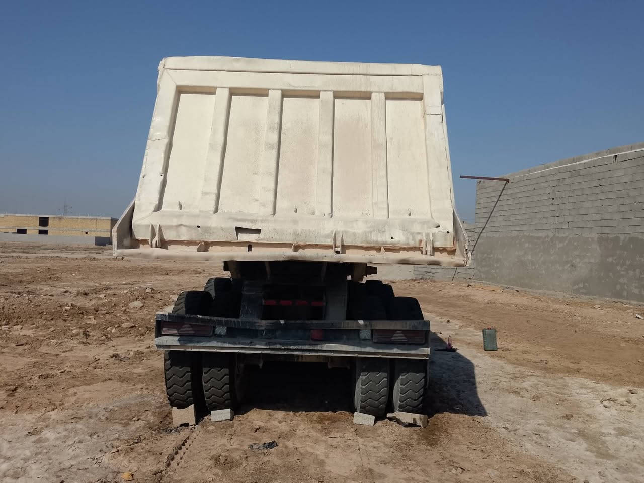 عربانه قلاب للبيع مكفوله 3 دناكير 16 واحد تعليك جاهزه للعمل تخم تاير جبلي مكاني كوت مركز محافضه سعر 100 وبيها مجال غير متواجد عل نت شراي اتصل ‏
‪***********‬‏
