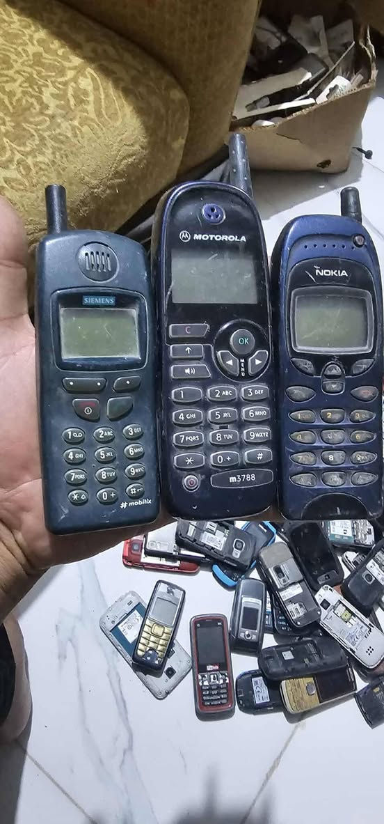 مبايلات الزمن الجميل عددهن. ١٠٠٠ بيع كل الكميه. او ابيع كل ميه سويه. الي  حاب يراسلني ويدلل مفرد مابيع. مكاني السماوه


**إذا كنت صاحب هذا الإعلان وتريد حذفه لأي سبب، رجاءا أرسل رسالة إلى الدعم الفني**