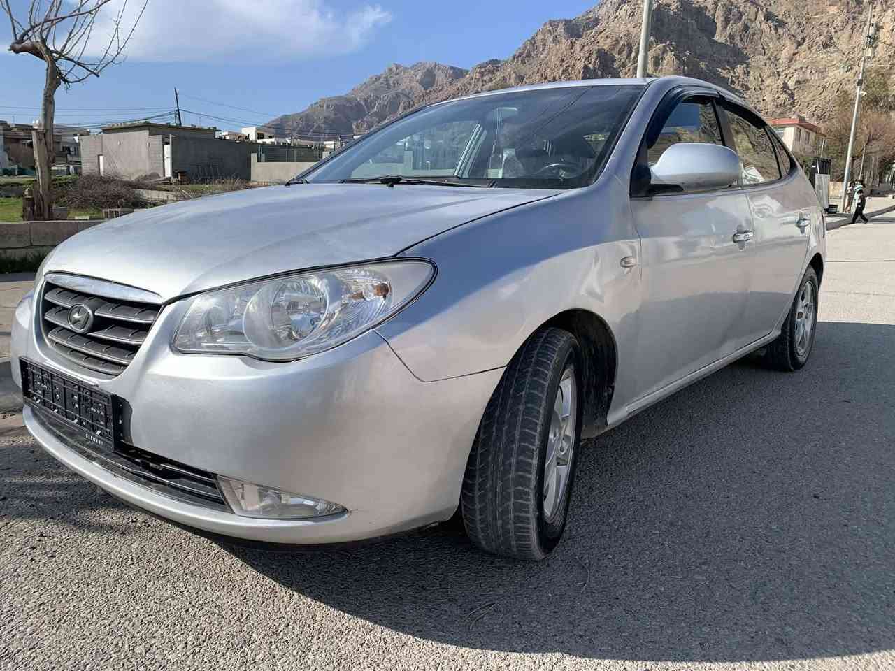 ئاڤانتی سلڤەر بڕاوە
هۆندا ئاڤانتی 2007
230هەزار ڕۆشتووە
براوەیە ...پشتی حاسەیە....... جوانە و خایسی نیە 
مەکینە ١٦ ی دکشن بەرزە 
دکشنی بیلادی بۆ داندراوەتەوە.
بەس سڵایت نییە 
کوشن هیتەر کوشن جڵدە
سوکان ڤۆلێۆم 
هەشت پەڕەشوتە 
ئاوێنە شەفت 
بیلاد دەسک نیکل
سەیارەکە مەسروف کراوە
سەقفی بەشەرت بێ بۆیاخ 
تەبرید سارد بەشەرت  
گیر و مەکینە بەشەرت
کارەبای بەشەرت  
ABS
جامی پێش و دوای هەلگیراوە
تەقە و ڕەقەی بەشەر کامل مەسرەف کراوە 
شوێن ...ڕانیە 
***********

***********
