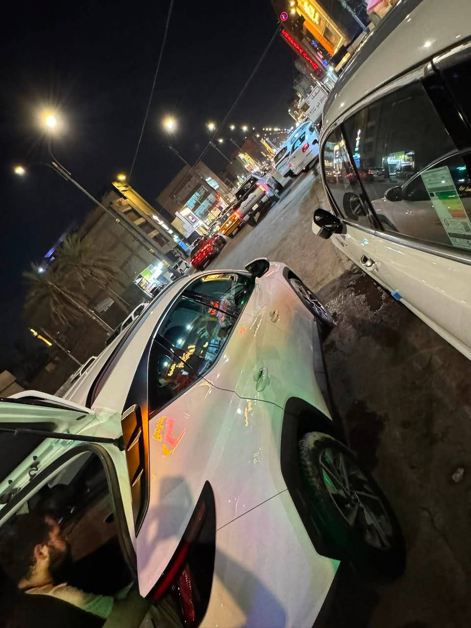 السلام عليكم توسان موديل 24سياره فول عده الفتحه ماشيه40 الف بيهه ملاحظات بسيطه وبيهه بارد بالجنطه على كد شبر وباقي المواصفات تعرفوهن سياره جديده بمعنى الكلمه السعر 210وبيهه مجال تحياتي للجميع 
رقم ***********
